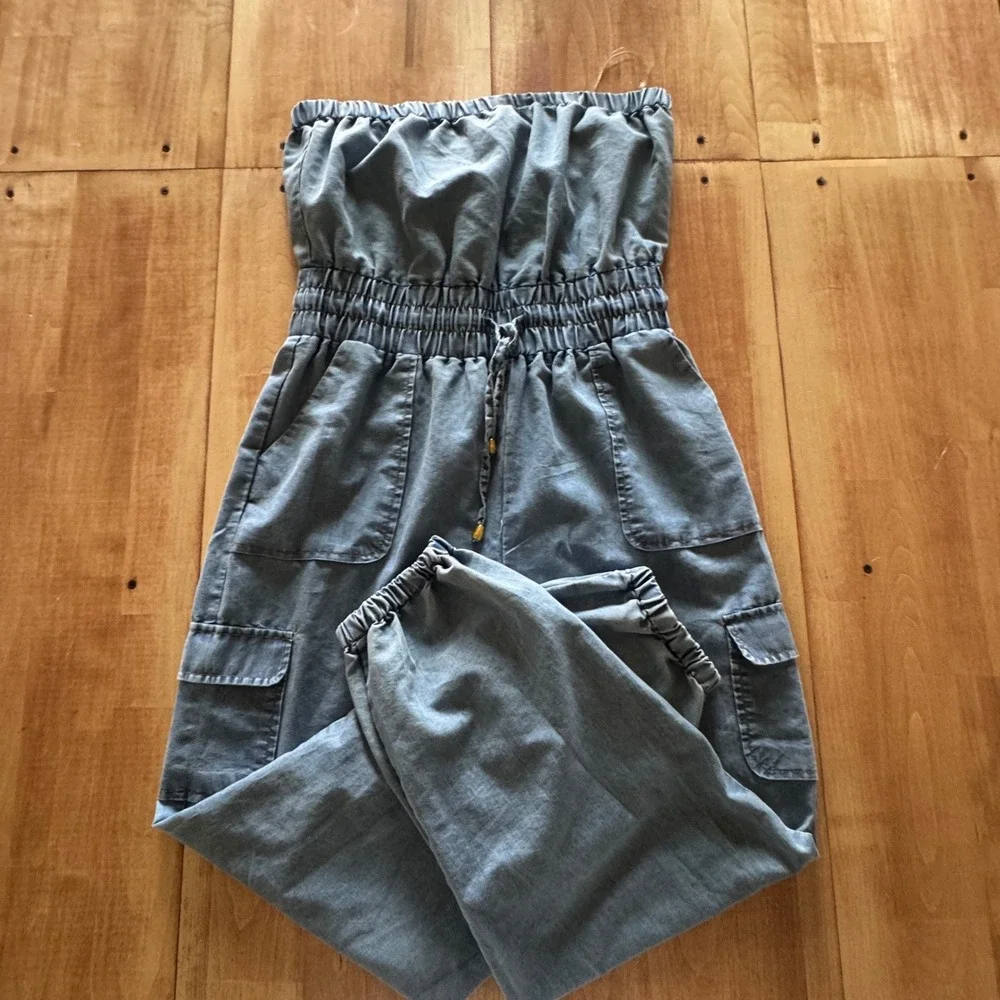 Blush Strapless Cargo Jumpsuit Blue Smocked Waist Jogger Leg Large - Picture 2 of 5